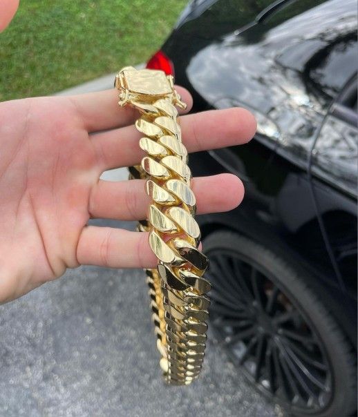 24MM Cuban Link Chain 14k Gold Plated Doesn't Loses Color