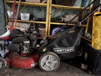 Craftsman gas push lawn mower.