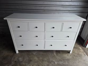 IKEA Hemnes White 8-Drawer Dresser