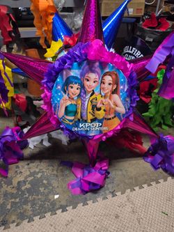 KPOP Demon Hunters HUNTRIX tambir star pinata
