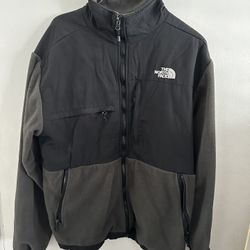 THE NORTH FACE DENALI MENS JACKET SIZE MEDIUM GREY BLACK FLEECE FULL ZIP