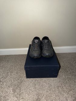 Dior runner