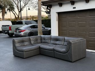🛋️ Sectional Sofa/Couch - Z Gallerie - Gray - Delivery Available 🚛