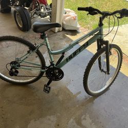 Woman’s Mountain Bike 