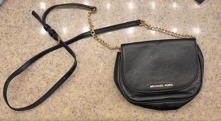 Michael Kors — Bedford Small Leather Crossbody⁠