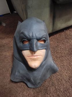 Batman Deluxe Mask