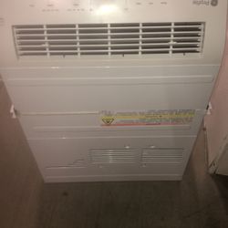 Profile Clearview 8300 Btu Air Conditioner 