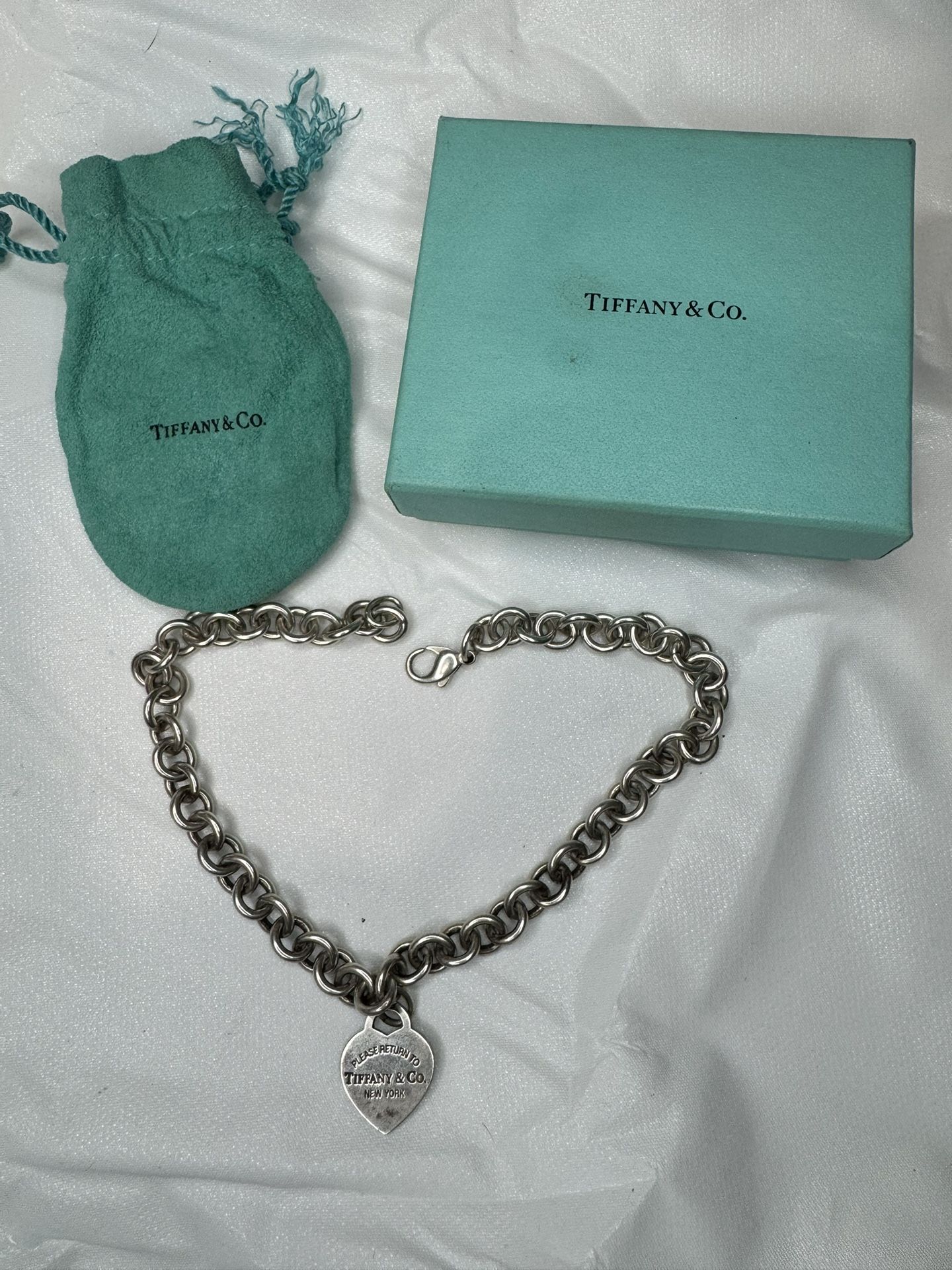 15,5” Return to Tiffany & Co Sterling Silver heart Tag Choker Necklace