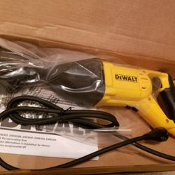 DEWALT DWE305 12 AMP RECIP SAW