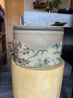 Vintage Floral Travel Makeup Case