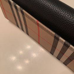 Burberry Wallet for Sale in Old Rvr-wnfre, TX - OfferUp