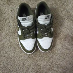 Olive Green dunks Low womens Us Size 8