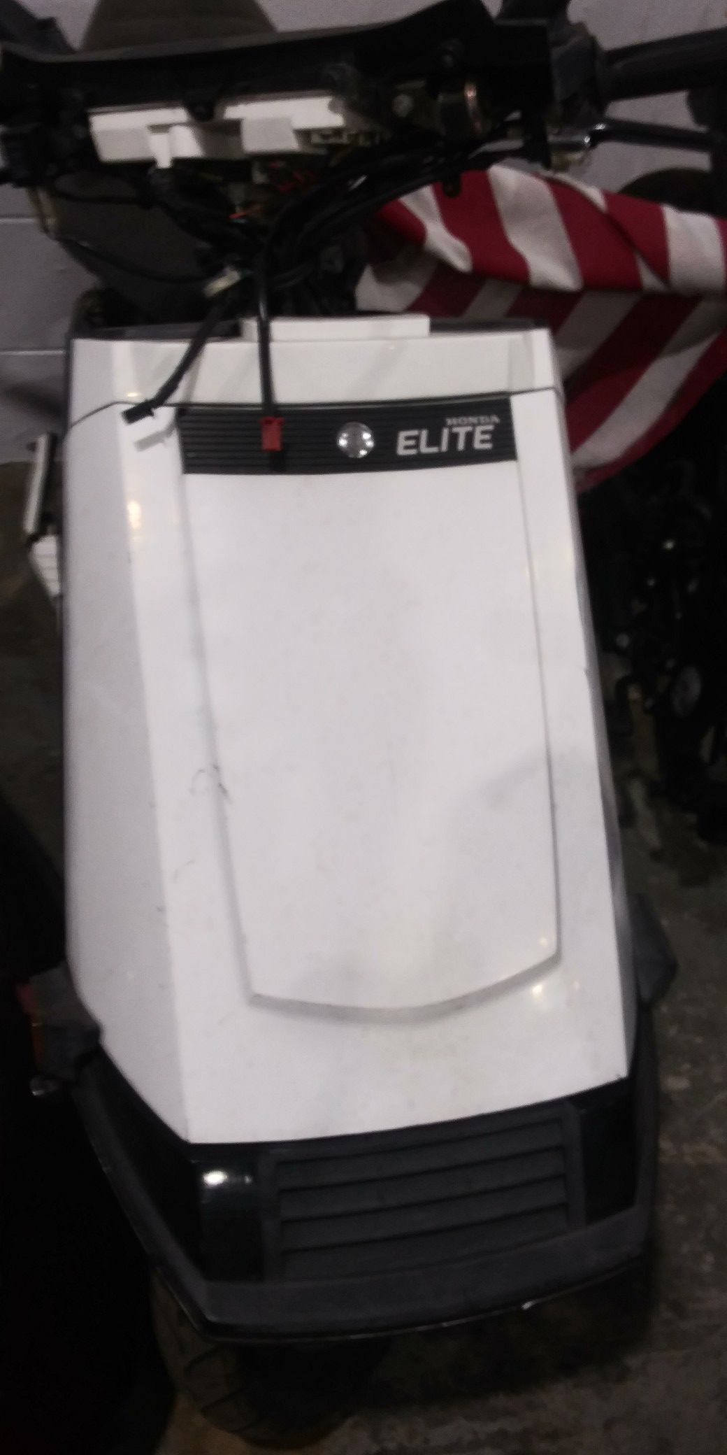 Honda elite scooter (FOR PARTS)