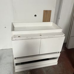 dest vanity
