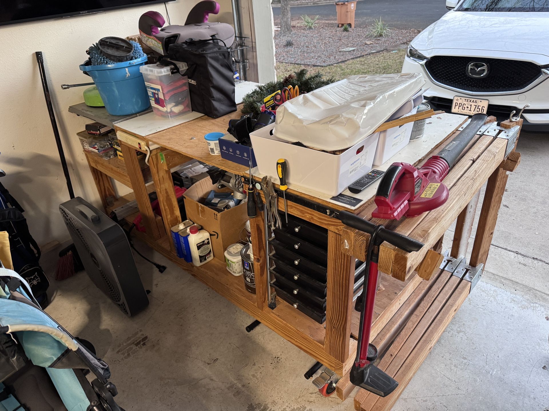 Workbench W/ Table saw & Miter Saw Included
