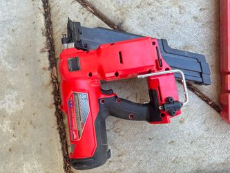 Milwaukee Framing Nailer M18