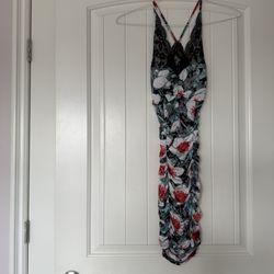 🔥 Sultry Lace Floral Bodycon Mini Dress – Ruched, Figure-Hugging, Built-In Padded Bust Small 🔥