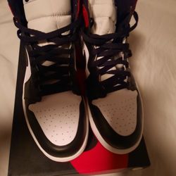 Nike Air Jordan 1 Black Toe