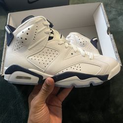 Jordan 6 Midnight Navy Size 8