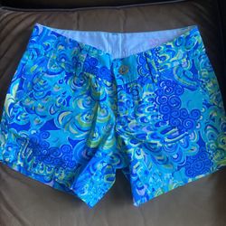 3 Pairs Of Lilly Pulitzer Shorts. Size 00 Callahan  Style