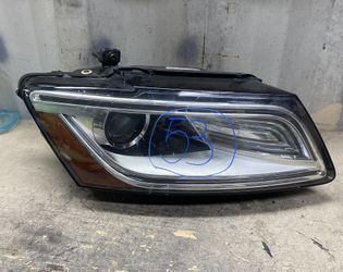 2013 2014 2015 2016 2017 Audi Q5 Right Passenger Side Xenon Headlight OEM 8R0941006E