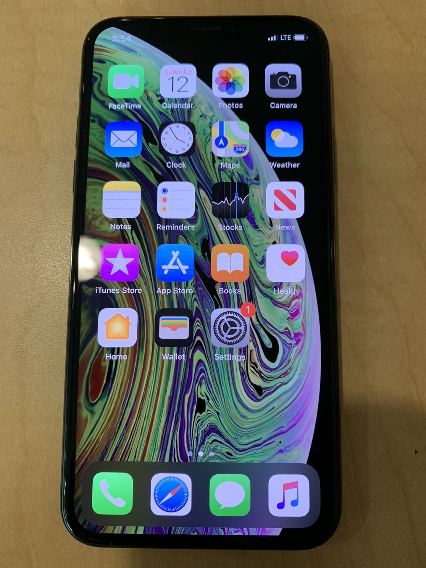 IPhone XS unlocked