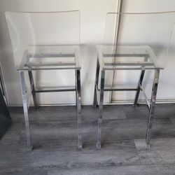 2 Counter Stools 