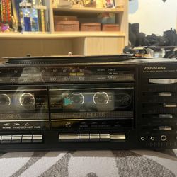 Vintage Soundesign Stereo System – Cassette + Record Player Combo + 2 Speakers