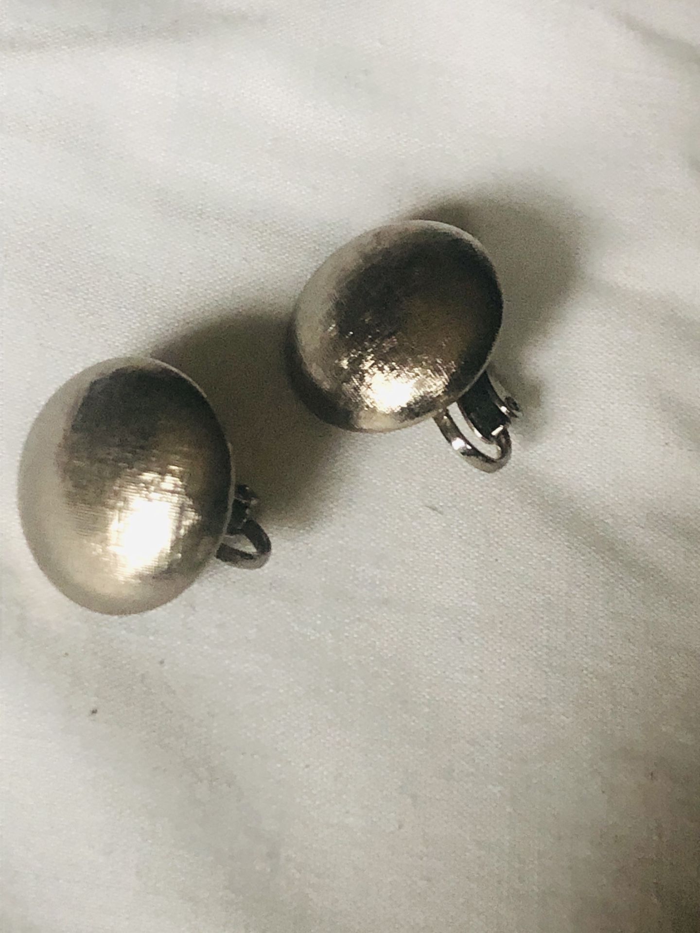 Vintage Silver tone clip On earrings excellent condition