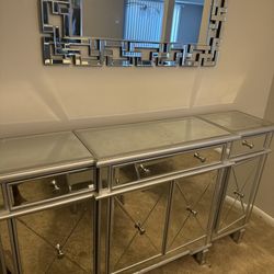 Mirrored Chest Board 