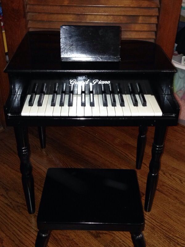 First Act Discovery Toddler Grand Piano