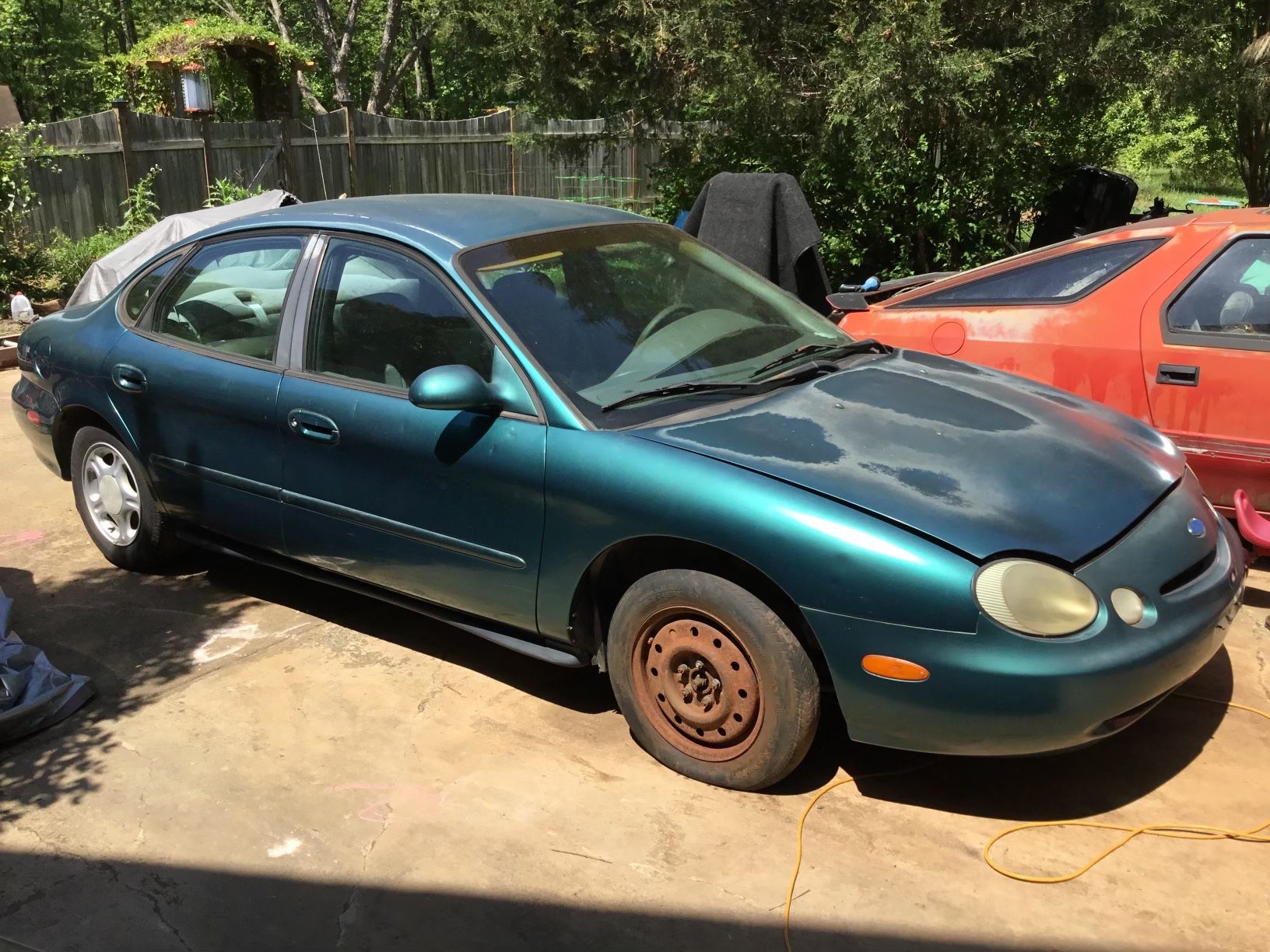 1995 Ford Taurus