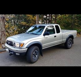 🚙 Toyota Tacoma 4WD Extended Cab – Automatic