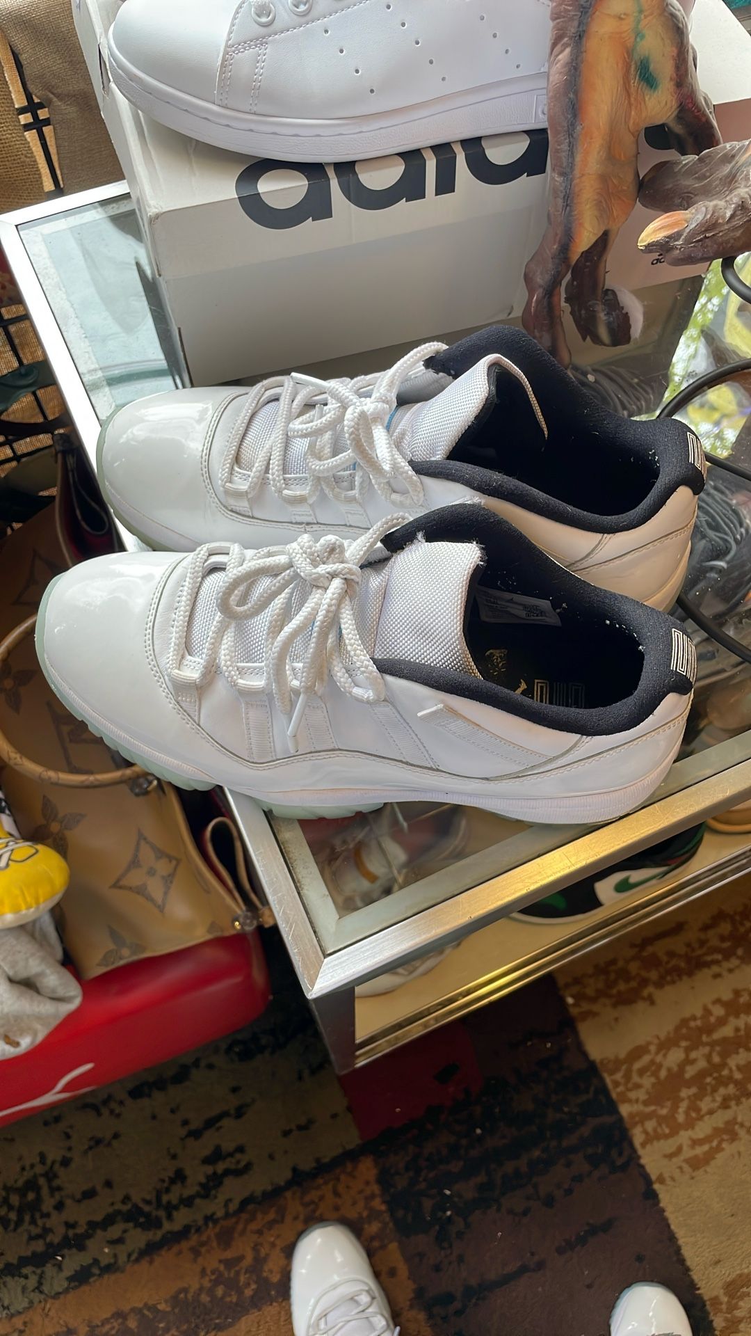 Air Jordan 11 Retro Low Legend Blue
