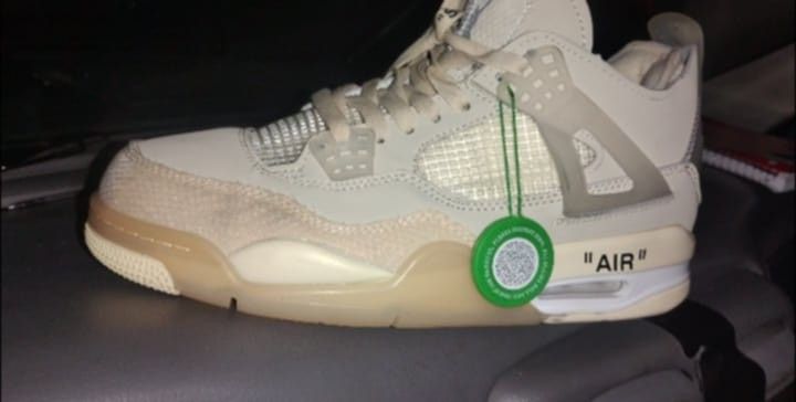 Shoe's