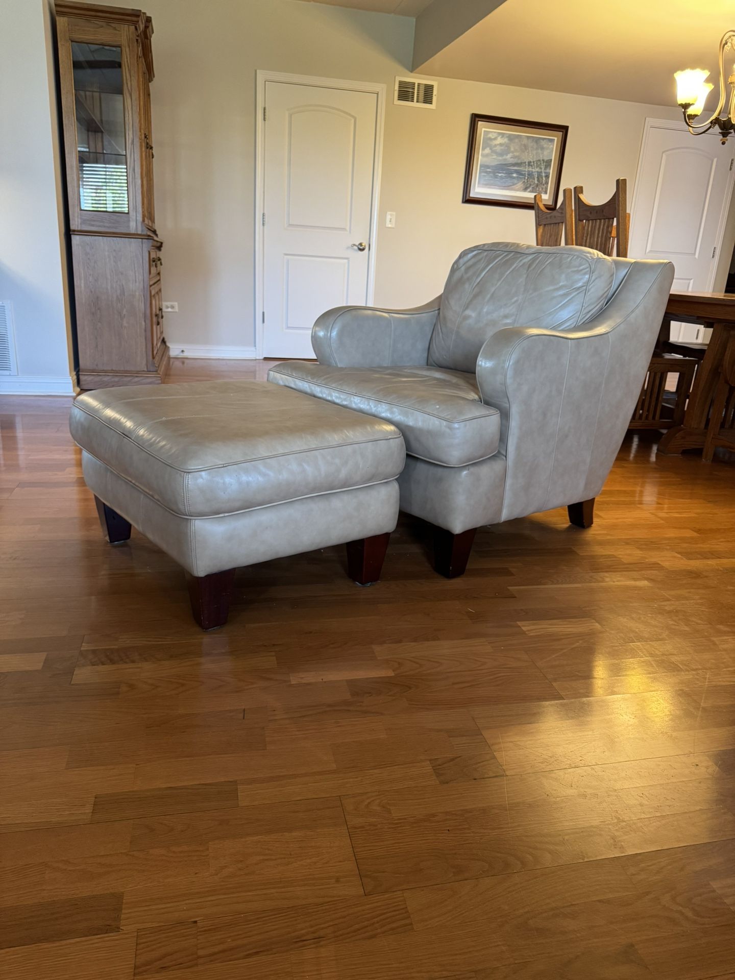 Leather Chair w/ Ottoman