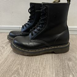 Black Women’s Dr. Martens 1460