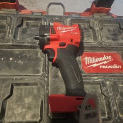 Milwaukee 3/8" compact impact wrench 