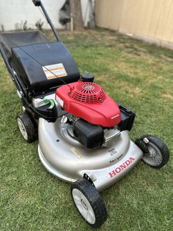 Lawnmower Honda HRR216 Gas Lawn Mower Semi Commerical