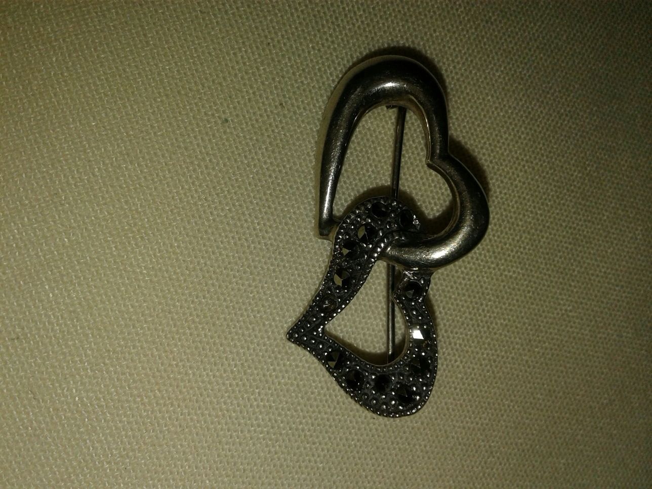 Vintage double hearts pin