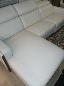 SECTIONAL GENUINE LEATHER RECLINER ELECTRIC WHITE COLOR..✅💥🚚 DELIVERY SERVICE AVAILABLE 🚚💥🚚✅