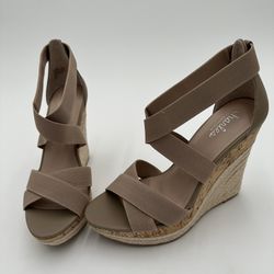 Charles by Charles David Women's Size 8.5 Latte Azures Platform Wedge Sandals