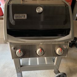 Weber Spirit E-310 BBQ Grill 3 Burners Propane For Sale