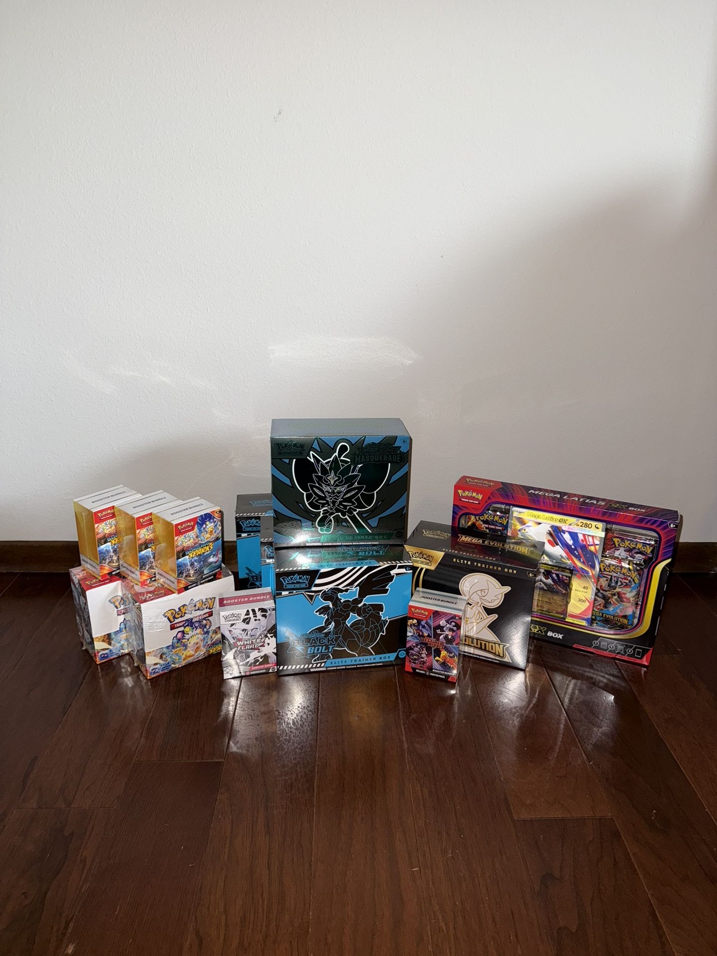 Sealed Pokemon Product (ETB, box, booster bundle) FS/FT