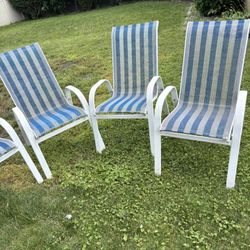 7 Outdoor Chairs $100