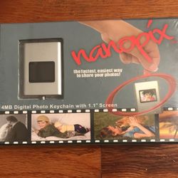 nanopix - Digital Photo Keychain 