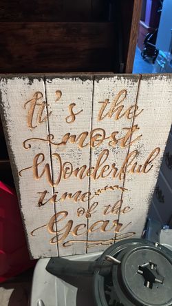 Wood Wall Christmas decor