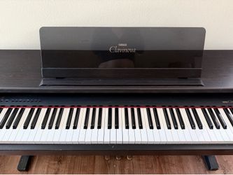 Yamaha Vintage Clavinova CLP-123 88 - Note Home Digital Piano