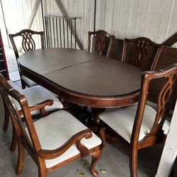 Dining Room Table 