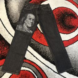 Tengo un pantalón marca SDL $60